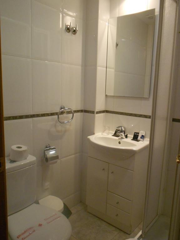 Hostal Ca La Irene Sant Vicens De Castellet Luaran gambar