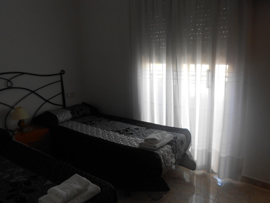 Hostal Ca La Irene Sant Vicens De Castellet Bilik gambar